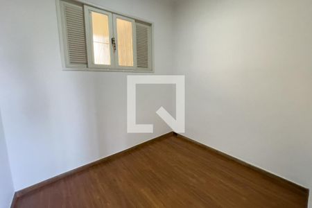 Quarto de apartamento para alugar com 2 quartos, 63m² em Jardim Vinte E Cinco de Agosto, Duque de Caxias
