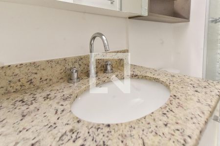 Banheiro de kitnet/studio para alugar com 1 quarto, 37m² em Santa Cecília, São Paulo