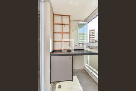 Studio para alugar com 37m², 1 quarto e 1 vaga Studio para alugar com 37m², 1 quarto e 1 vagaVaranda