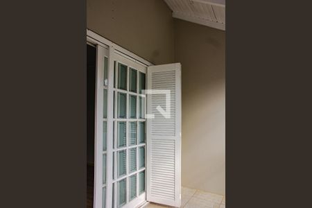 Casa para alugar com 150m², 3 quartos e 2 vagas Casa para alugar com 150m², 3 quartos e 2 vagasSacada
