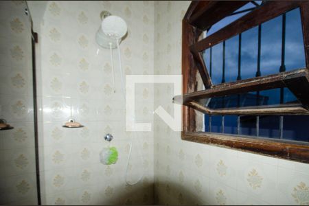 Casa à venda com 230m², 5 quartos e 3 vagas Casa à venda com 230m², 5 quartos e 3 vagasBanheiro da Suíte