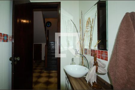 Casa à venda com 230m², 5 quartos e 3 vagas Casa à venda com 230m², 5 quartos e 3 vagasLavabo