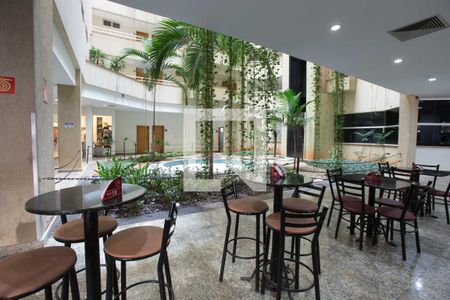 Studio para alugar com 38m², 1 quarto e 1 vagaÁrea comum - espaço de lojas e restaurantes