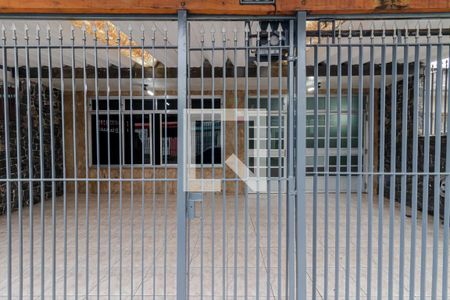 Casa para alugar com 220m², 4 quartos e 4 vagasFachada 