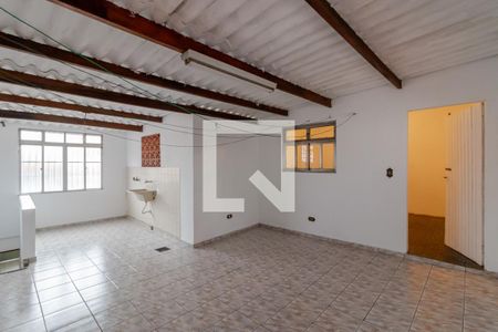 Casa para alugar com 220m², 4 quartos e 4 vagasÁrea de Serviço 