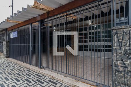 Casa para alugar com 220m², 4 quartos e 4 vagasFachada 