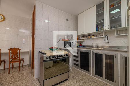 Casa de condomínio à venda com 142m², 3 quartos e sem vaga Casa de condomínio à venda com 142m², 3 quartos e sem vagaCozinha