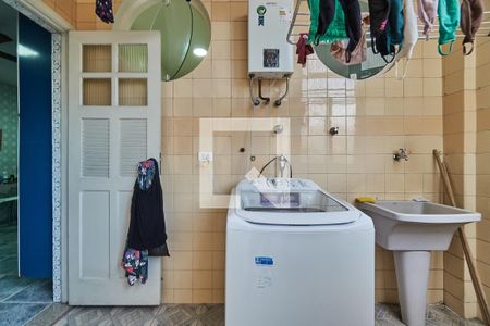 Apartamento à venda com 145m², 3 quartos e 1 vaga Apartamento à venda com 145m², 3 quartos e 1 vagaÁrea de Serviço