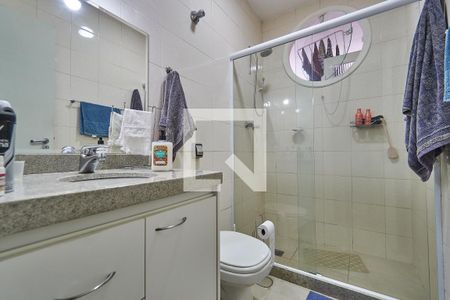 Apartamento à venda com 145m², 3 quartos e 1 vaga Apartamento à venda com 145m², 3 quartos e 1 vagaBanheiro Social