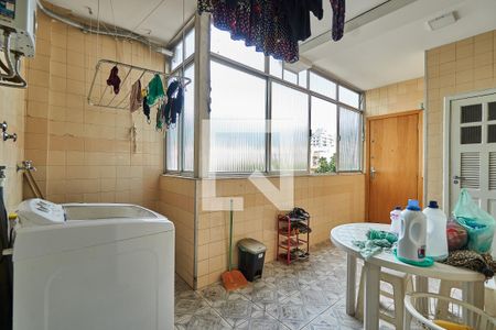 Apartamento à venda com 145m², 3 quartos e 1 vaga Apartamento à venda com 145m², 3 quartos e 1 vagaÁrea de Serviço