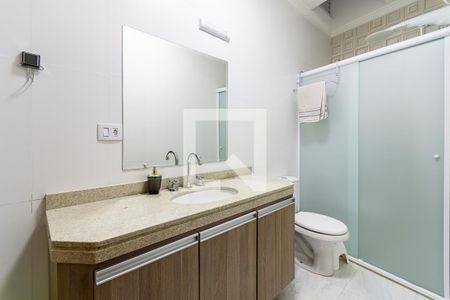 Casa à venda com 172m², 3 quartos e 3 vagasBanheiro suíte 2