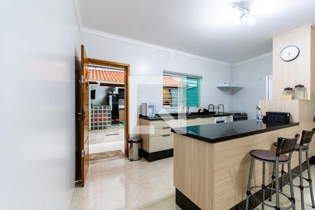 Casa à venda com 172m², 3 quartos e 3 vagasCozinha 