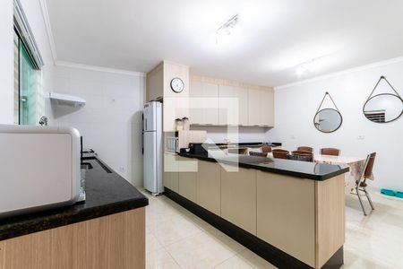 Casa à venda com 172m², 3 quartos e 3 vagasCozinha 