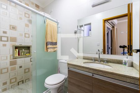 Casa à venda com 172m², 3 quartos e 3 vagasBanheiro suíte 1