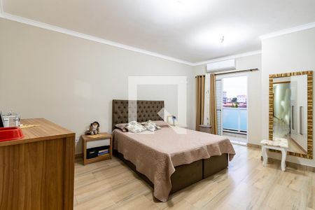 Casa à venda com 172m², 3 quartos e 3 vagasSuíte 1