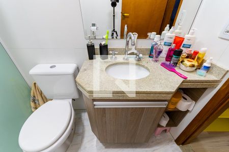 Casa à venda com 172m², 3 quartos e 3 vagasBanheiro suíte 3