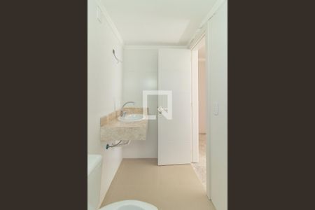 Casa de condomínio à venda com 241m², 3 quartos e 2 vagas Casa de condomínio à venda com 241m², 3 quartos e 2 vagasBanheiro da Suíte 3