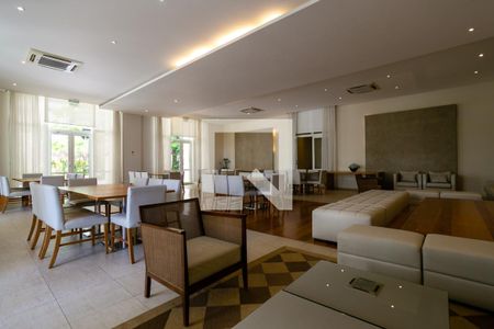 Apartamento à venda com 350m², 4 quartos e 4 vagas Apartamento à venda com 350m², 4 quartos e 4 vagasÁrea comum - Salão de festas