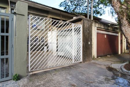 Casa à venda com 140m², 2 quartos e 4 vagas Casa à venda com 140m², 2 quartos e 4 vagasFachada