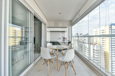 Varanda de kitnet/studio para alugar com 1 quarto, 41m² em Consolação, São Paulo