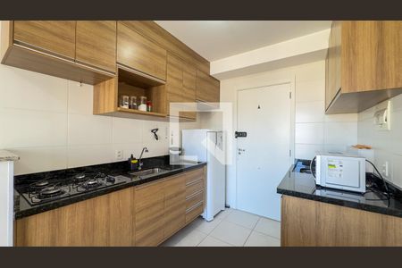 Sala e Cozinha de apartamento para alugar com 1 quarto, 29m² em Jardim Caravelas, São Paulo