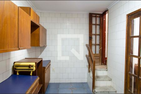 Casa à venda com 300m², 5 quartos e sem vaga Casa à venda com 300m², 5 quartos e sem vagaCozinha