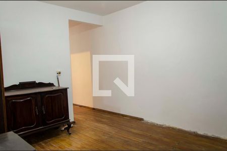 Casa à venda com 300m², 5 quartos e sem vaga Casa à venda com 300m², 5 quartos e sem vagaSala de Estar