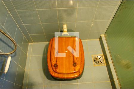 Casa à venda com 300m², 5 quartos e sem vaga Casa à venda com 300m², 5 quartos e sem vagaBanheiro