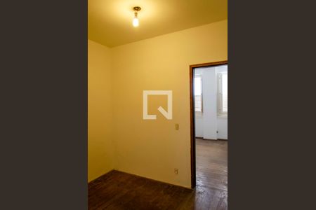 Casa à venda com 300m², 5 quartos e sem vaga Casa à venda com 300m², 5 quartos e sem vagaQuarto 2