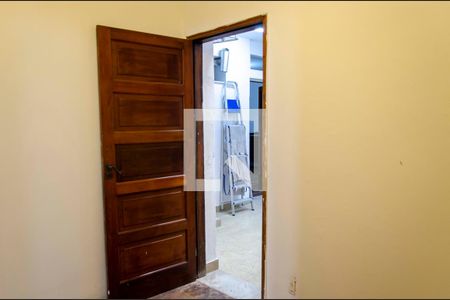 Casa à venda com 300m², 5 quartos e sem vaga Casa à venda com 300m², 5 quartos e sem vagaQuarto 2