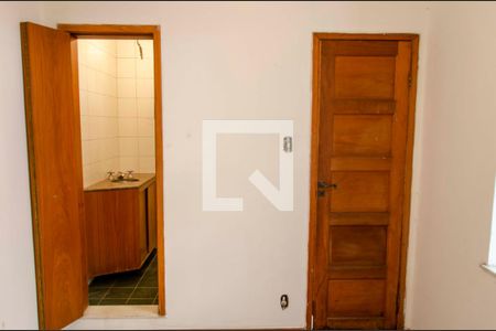 Casa à venda com 300m², 5 quartos e sem vaga Casa à venda com 300m², 5 quartos e sem vagaQuarto 5