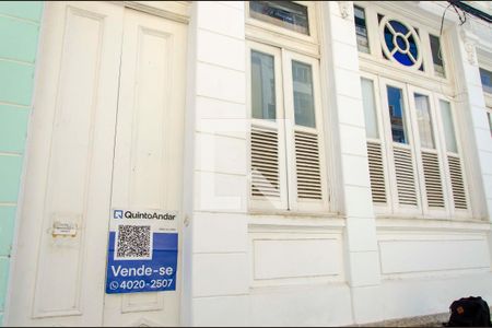 Casa à venda com 300m², 5 quartos e sem vaga Casa à venda com 300m², 5 quartos e sem vagaFachada