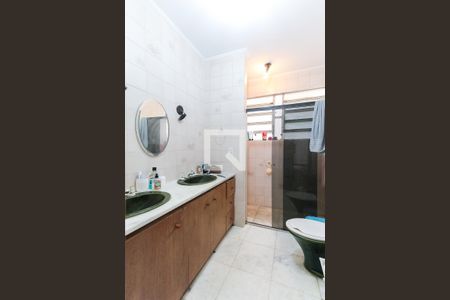 Casa à venda com 526m², 4 quartos e 5 vagasBanheiro