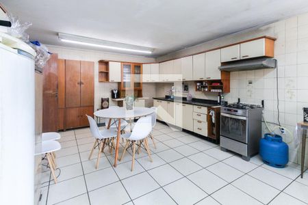 Casa à venda com 526m², 4 quartos e 5 vagasCozinha