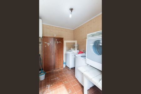 Casa à venda com 526m², 4 quartos e 5 vagasÁrea de serviço