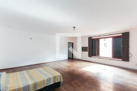 Casa à venda com 526m², 4 quartos e 5 vagasSuíte 2