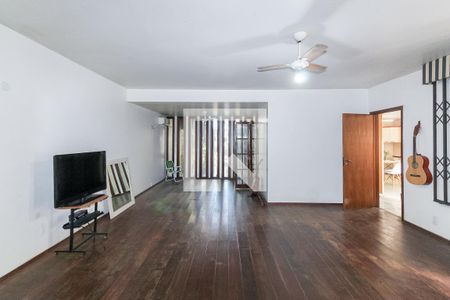 Casa à venda com 526m², 4 quartos e 5 vagasSuíte 1