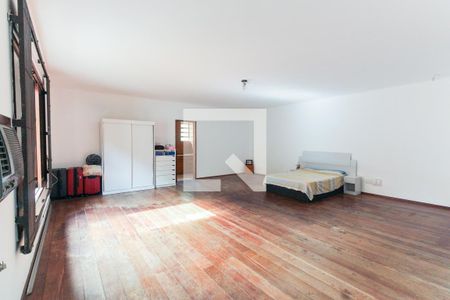 Casa à venda com 526m², 4 quartos e 5 vagasSuíte 2