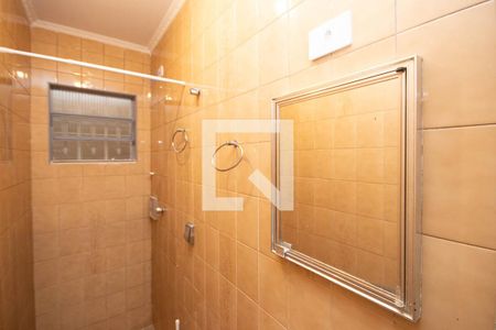 Banheiro 1 de casa para alugar com 2 quartos, 100m² em Jardim Brasil (zona Norte), São Paulo