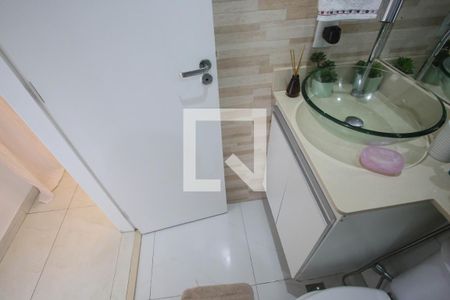 Apartamento à venda com 51m², 2 quartos e 1 vaga Apartamento à venda com 51m², 2 quartos e 1 vagaBanheiro