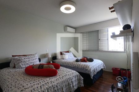 Apartamento à venda com 370m², 3 quartos e 5 vagasBanheiro da Suíte 2