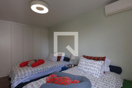 Apartamento à venda com 370m², 3 quartos e 5 vagasSuíte 2