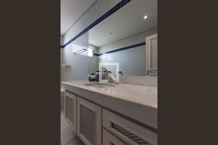 Apartamento à venda com 370m², 3 quartos e 5 vagasBanheiro da Suíte 3