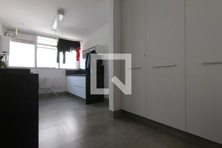 Apartamento à venda com 370m², 3 quartos e 5 vagasÁrea de Serviço