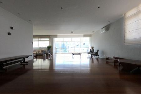 Apartamento à venda com 370m², 3 quartos e 5 vagasSala