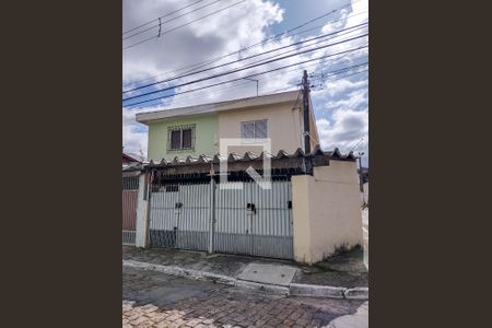 Casa à venda com 162m², 3 quartos e 2 vagasFachada