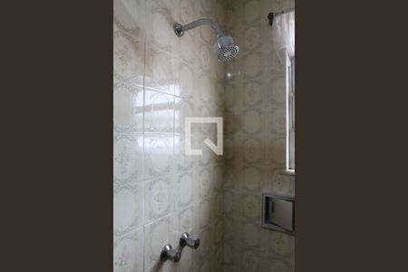 Apartamento à venda com 75m², 2 quartos e 1 vaga Apartamento à venda com 75m², 2 quartos e 1 vagaBanheiro Social