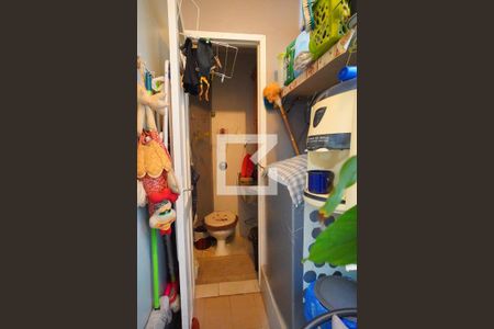 Apartamento para alugar com 76m², 2 quartos e sem vagaÁrea de Serviço - Banheiro de Serviço