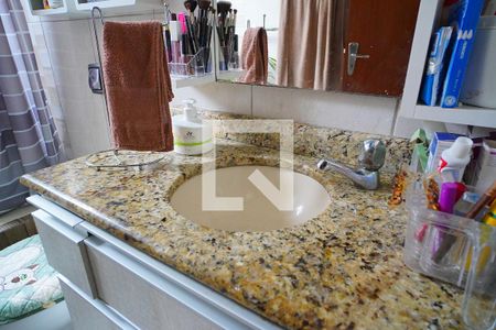 Apartamento para alugar com 76m², 2 quartos e sem vagaBanheiro