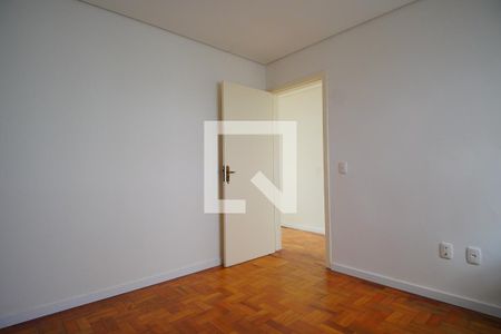 Quarto 2 de apartamento para alugar com 3 quartos, 67m² em São João, Porto Alegre